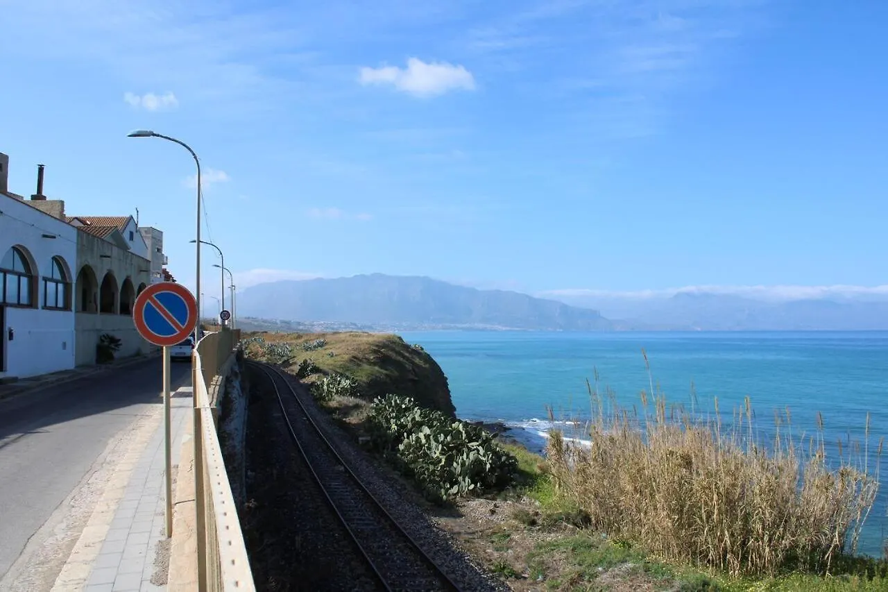 Mansarda Con Terrazza A 50 Metri Dal Mare Apartment Balestrate