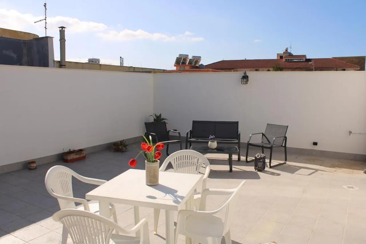 Mansarda Con Terrazza A 50 Metri Dal Mare Apartment Balestrate Italy