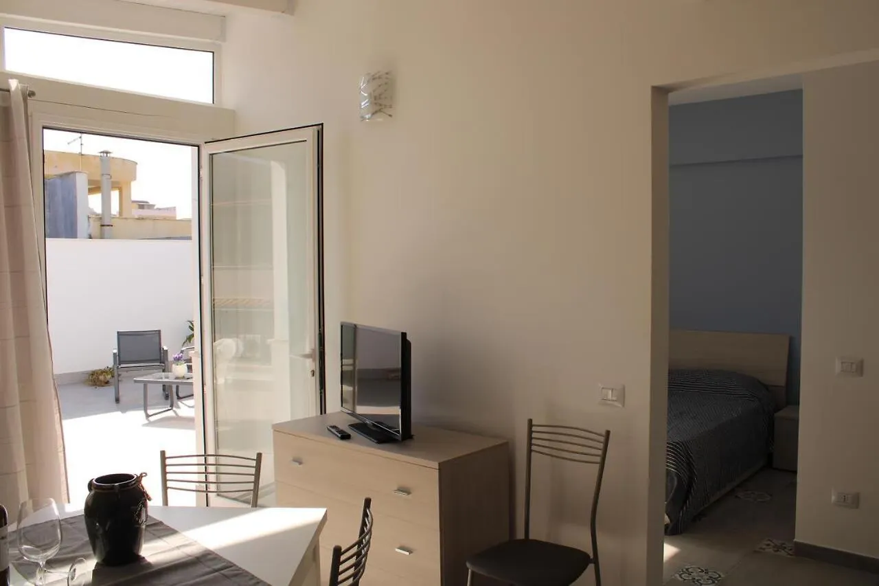 Mansarda Con Terrazza A 50 Metri Dal Mare Apartment Balestrate Italy
